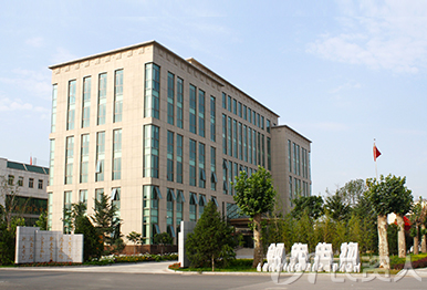 新型肥料应用与推广联盟（UAF）走进凯时娱乐生物交流观摩开展技术研讨